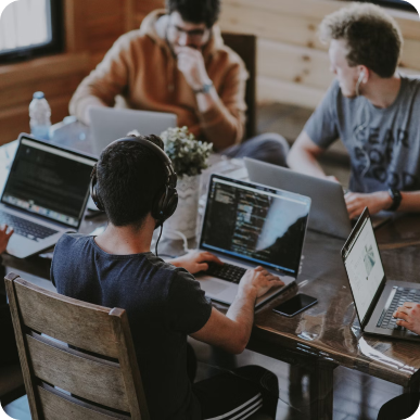 <span>Hire</span> pre-vetted creative talents